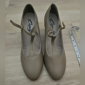 Capezio style 700 2” t strap